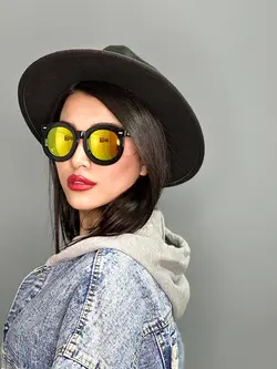 عینک دودی مدل گرد زنانه برند گوچی a179