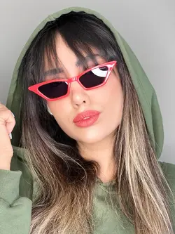 عینک آفتابی قرمز گربه ای دخترانه بولگاری