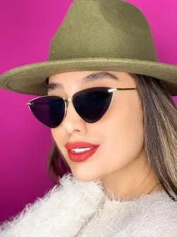 عینک زنانه مثلثی گوچی فرم طلایی عدسی مشکی
