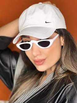عینک پرسینگ دار سفید