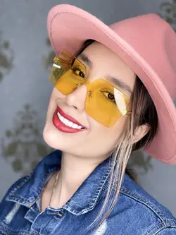 عینک آفتابی بوربری زرد