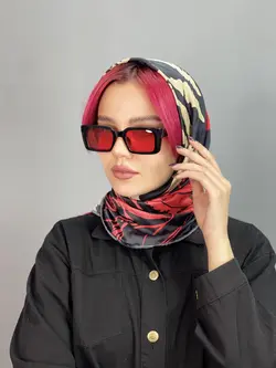 عینک آفتابی زنانه قرمز مشکی برند پرادا یووی 400