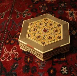 جعبه جواهر نفیس شش ضلعی جُوَک کاری کد 102069