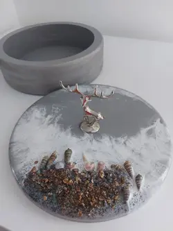 شکلات خوری چوبی درب دار تلفیق چوب و رزین با دسته فلزی کد 102377