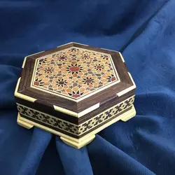 جعبه جواهر شش ضلعی جُوَک کاری کد 10223