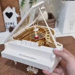 پیانو کوکی موزیکال با بالرین رقصان در دو سایز