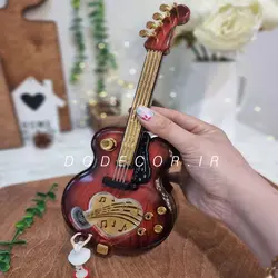 گیتار کوکی موزیکال با بالرین رقصان