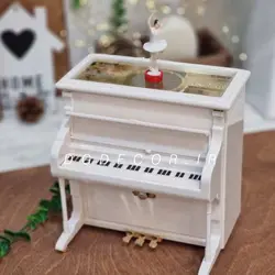 پیانو کوکی موزیکال با بالرین رقصان