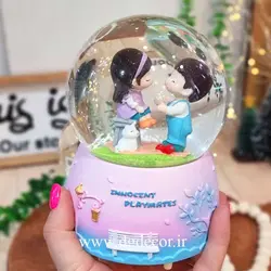 گوی پمپاژ دختر و پسر فانتزی و نیمکت