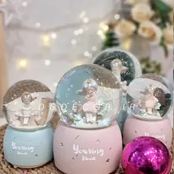 گوی موزیکال دختر و نیمکت