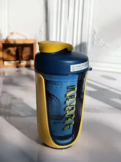 شیکر بدنسازی حرفه ای اورجینال با همزن سیمی – 600 میلی لیتر