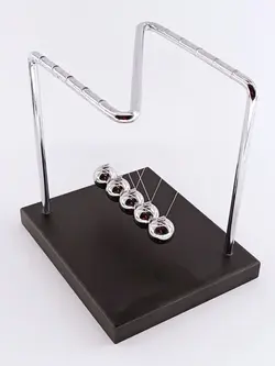 آونگ پاندولی تعادلی نیوتن – یک اکسسوری عالی برای دکوراسیون