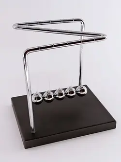 آونگ پاندولی تعادلی نیوتن – یک اکسسوری عالی برای دکوراسیون