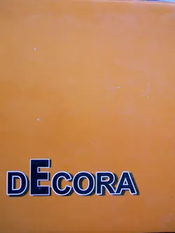 کاغذ دیواری ایرانی دکورا