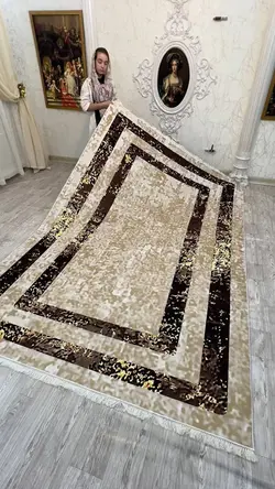 فرشینه ترمزدار کرم نسکافه ای طرح مدرن B۱۴۷۴ - با فیلم زنده