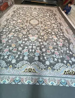 روفرشی کشدار رنگ زمینه طوسی B۱۵۵۷ - با فیلم زنده