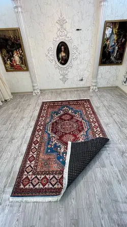 فرشینه ترمزدار لاکی آبی طرح سنتی B۲۰۶۲ - با فیلم زنده