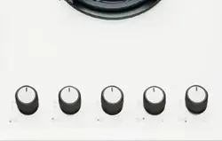 گاز صفحه‌ای مستر پلاس شیشه‌ سفید براق مدل  G242W