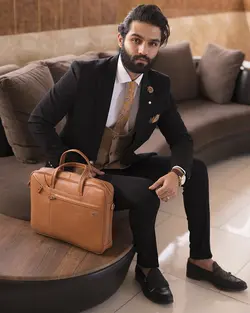 کیف اداری لپ تاپی  (عسلی)