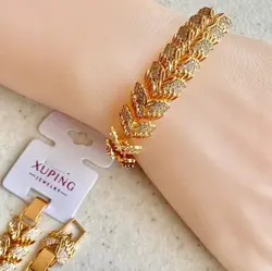 دستبند جناقی طرح برگ نگین دار کد ۲۹۹۰