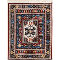 فرش گبه ابریشمی کد 12040 زمینه لاکی (غیربرجسته)