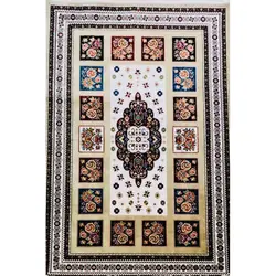 فرش گبه ابریشمی کد 3010 زمینه بژ (غیربرجسته)