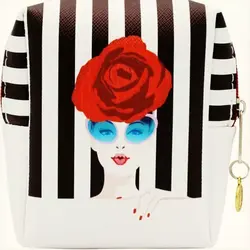 کیف پد بهداشتی یاکیف شارژر