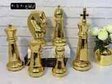 ست شطرنج کنار سالنی