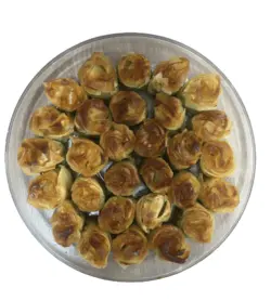 باقلوای قزوین پیچ (گل 650 گرمی)