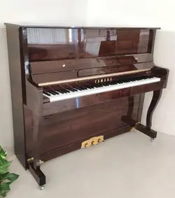 پیانو طرح آکوستیک یاماها P125