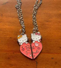 گرنبند بست فرند – مدل هلو کیتی hello kitty