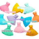 گیفت لباس عروس صابون معطر در تور تزیین شده (گلیسیرینه و قابل انتخاب در رنگ های دلخواه شما)