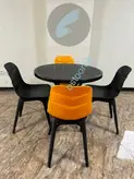 میز و صندلی غذاخوری فضای باز قابل شست و شو مدل السا فایبرگلاس پایه پلیمری و میز پایه پلیمری ۴ نفره