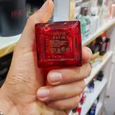 عطر ادکلن باکاراد رژ قرمز ماندگاری خیلی بالایی داره عطرش واقعا خاص و ناب هستش.حجم کار 70میله و رایحه گرم و شیرینی داره