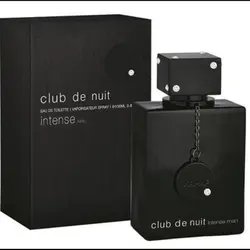 ادکلن مردانه club De nuit eintens نت آغازی لیمو انگور سیاه و سیب نت میانی گل رز یاسمن و توس نت پایانی وانیل عنبر رایحه تند خنک