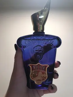 ادکلن مفیستو کازاموراتی تستر اورجینال برند: زرجوف طبع: خنک سال عرضه: 2009 گروه بویایی: مرکباتی معطر کشور مبدأ: ایتالیا مناسب برای: آقایان مناسب فصل: تابستان