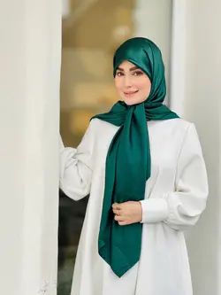 روسری ساتن سبز یشمی - مهنا