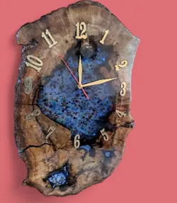 ساعت دیواری رستیک دفرمه تلفیق چوب بلوط ورزین اپوکسی سایز۳۵×۵۰