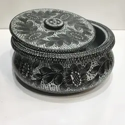 ماهیتابه سنگی طرح قلمزنی شده
