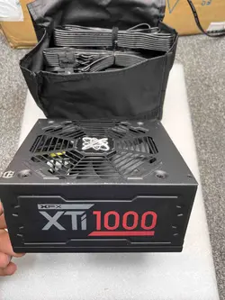 منبع تغذیه XFX XTi-1000W