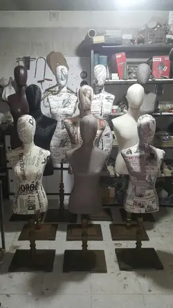 مانکن نیم تنه زنانه سر فضایی پارچه پاریس