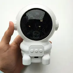 چراغ خواب رومیزی مدل فضانورد طرح رقص نور موزیکالAstronaut night light musical light dance design