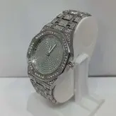 ساعت مچی اسپرت دخترانه و پسرانه،دارای روزشمار،نگین دار،رنگ نقره ای