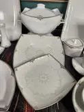 چینی پردیس لنا کف گل عالی 12نفره 105پارچه