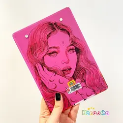 تخته شاسی طرح دختر پاییز سایز A5 به همراه کاغذ چک لیست