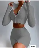 نیم تنه آستین بلند شورتک