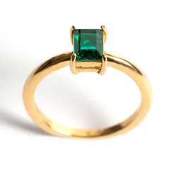 انگشتر طلا زمرد کد ۳۴۵