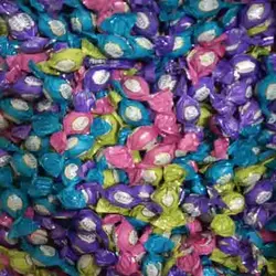 شکلات پذیرایی فله بتی کندی Betty candy ترکیب چهار طعم مختلف