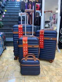 چمدان نشکن هاسونی سرمه ای ۴تیکه