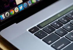 لپ تاپ 16 اینچی اپل مدل MacBook Pro MVVJ2 2019 همراه با تاچ بار